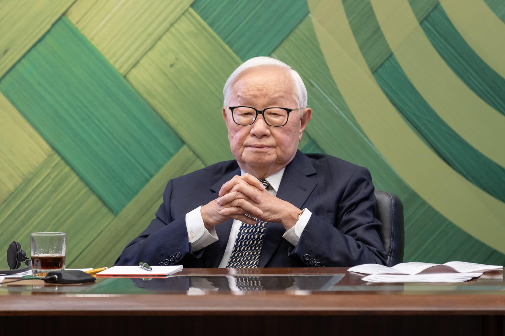 Morris Chang portrait at APEC 2021